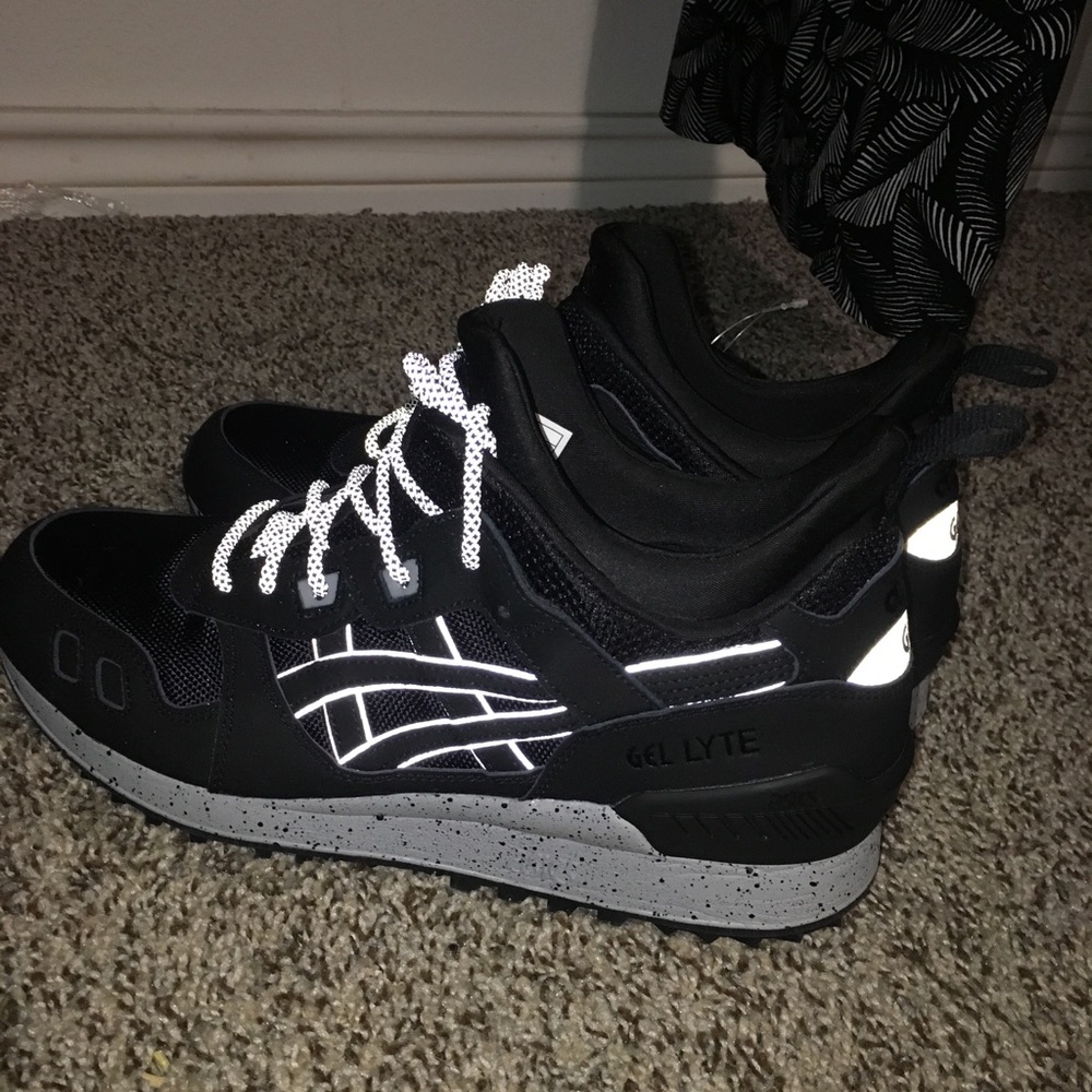 ASICS Gel Lyte Men’s size 10.